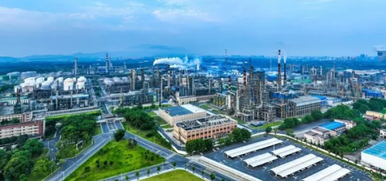 东莞市纵横世纪精益生产培训课程体系与落地实施路径解析